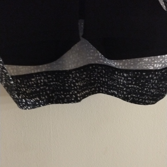 Cypress Club EUC Large black & white skort with front side and back pockets - Picture 5 of 7